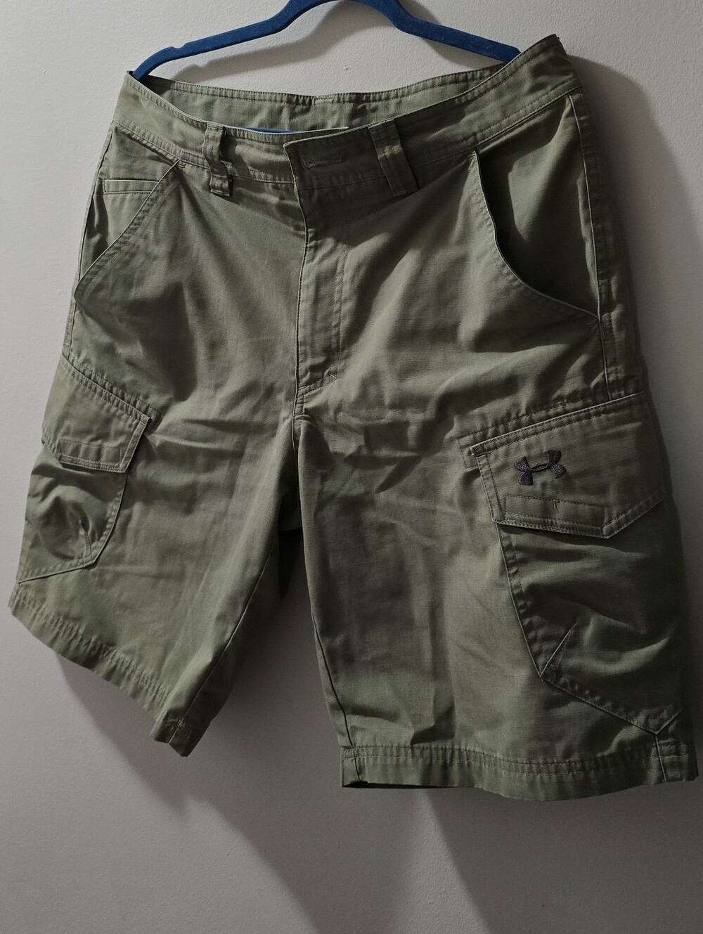 Under Armour Men’s Olive Green Cargo Shorts
